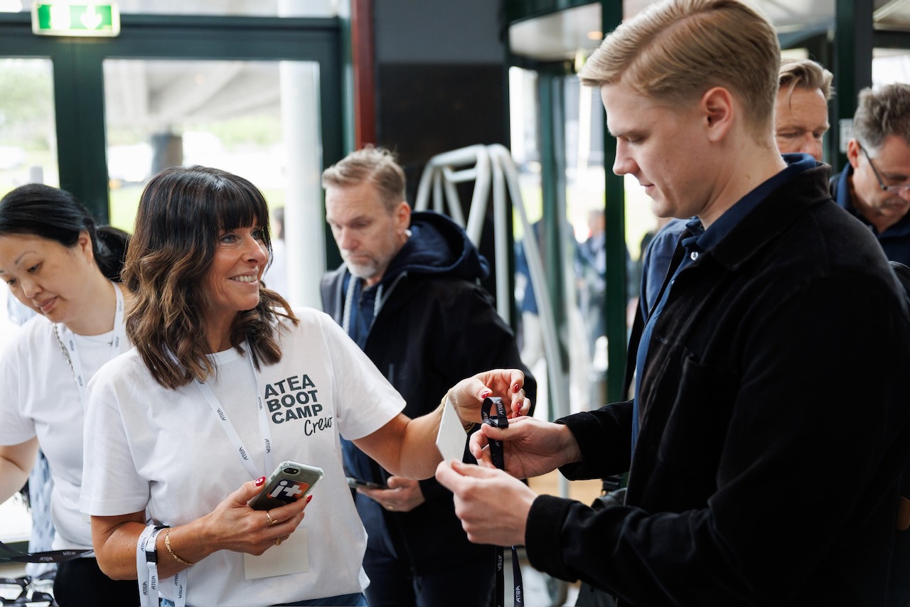 Deltagarna anländer