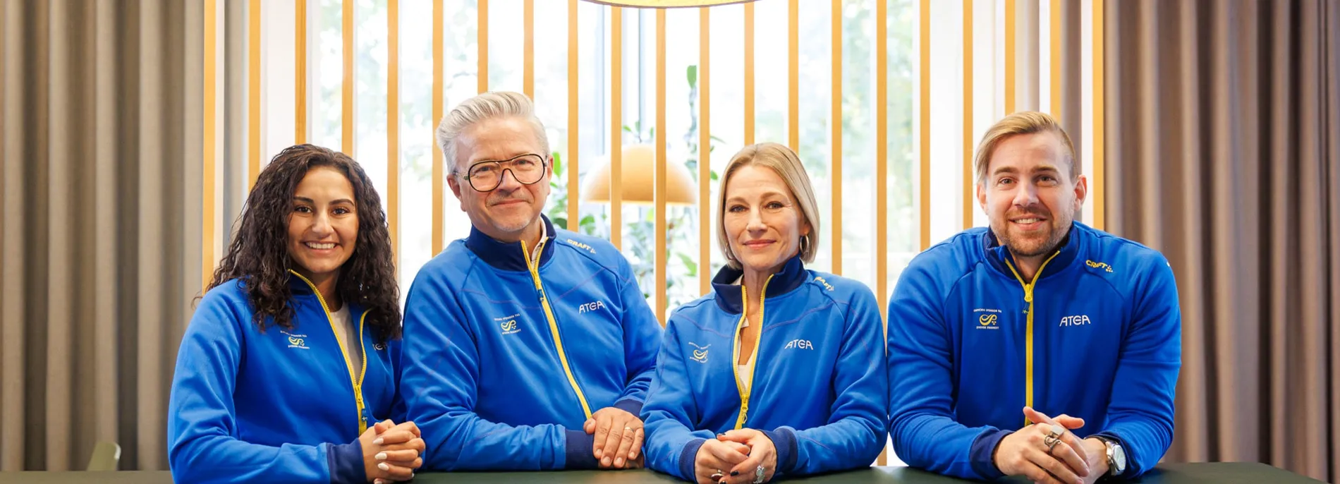Atea-medarbetare på rad