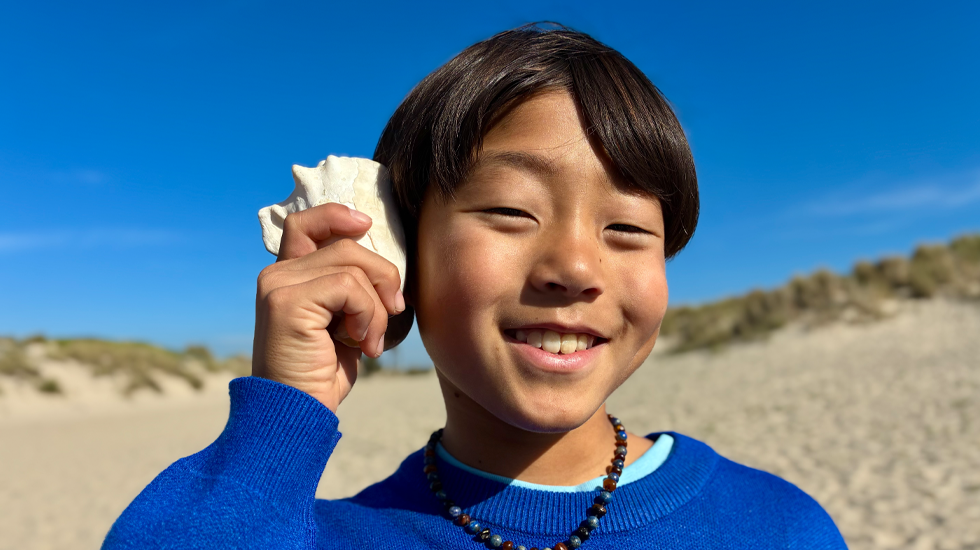 Bild tagen med 48 MP Fusion-kameran, nästa generations porträttbilder används, fokus på en persons ansikte